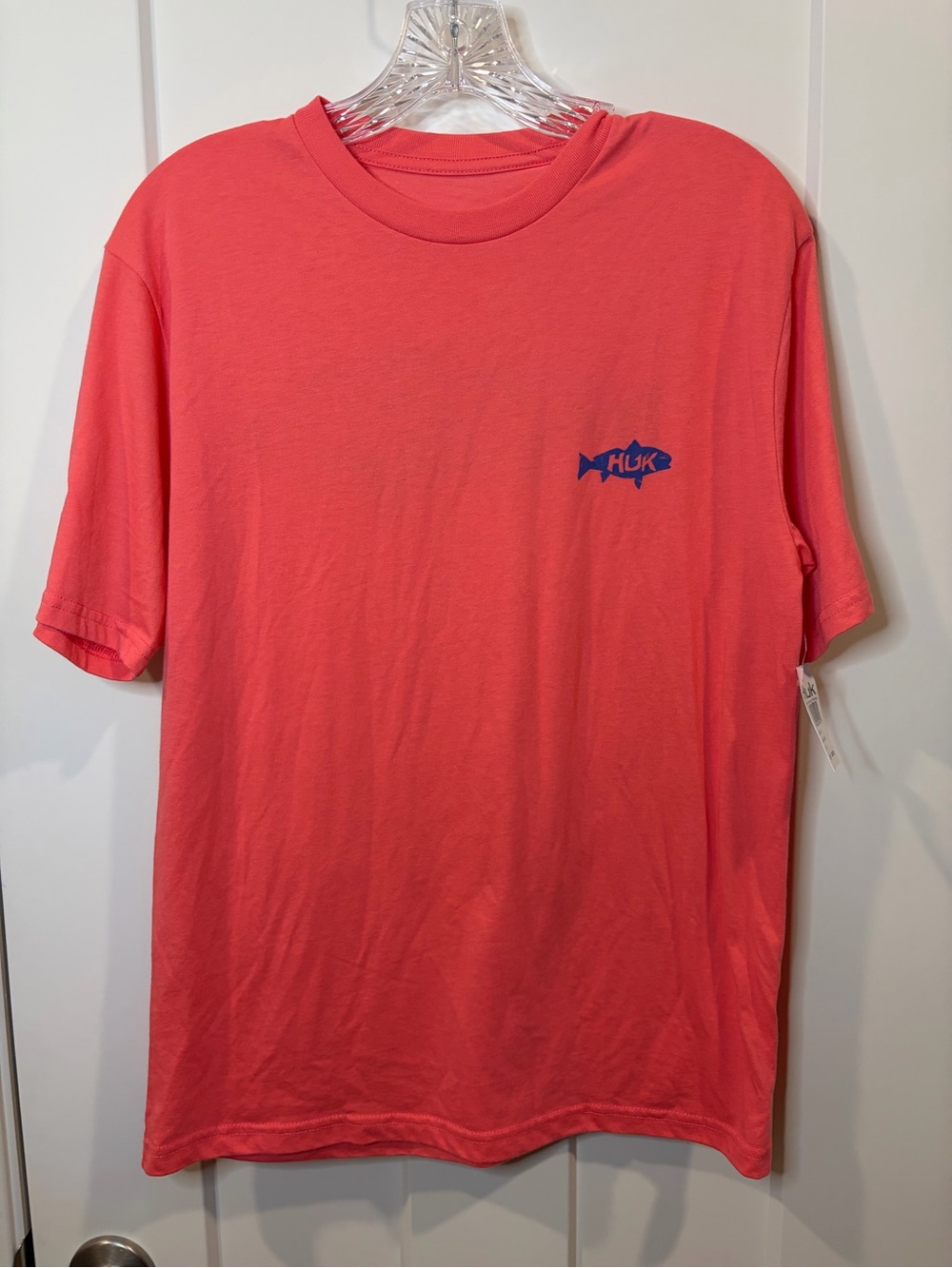 Huk Coral Short-Sleeve Tee with Blue Fish Logo